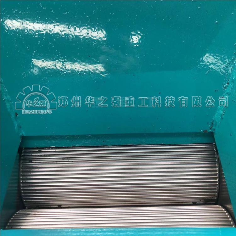 對輥擠壓造粒機