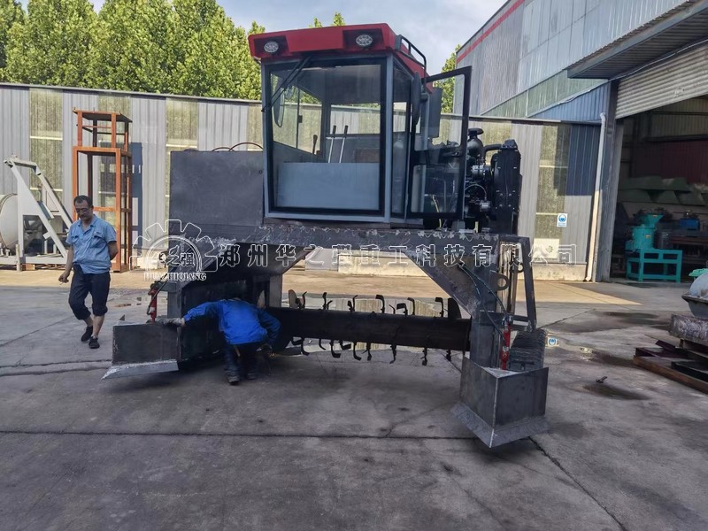 槽式翻拋機(jī)和履帶式翻拋機(jī)有什么區(qū)別？