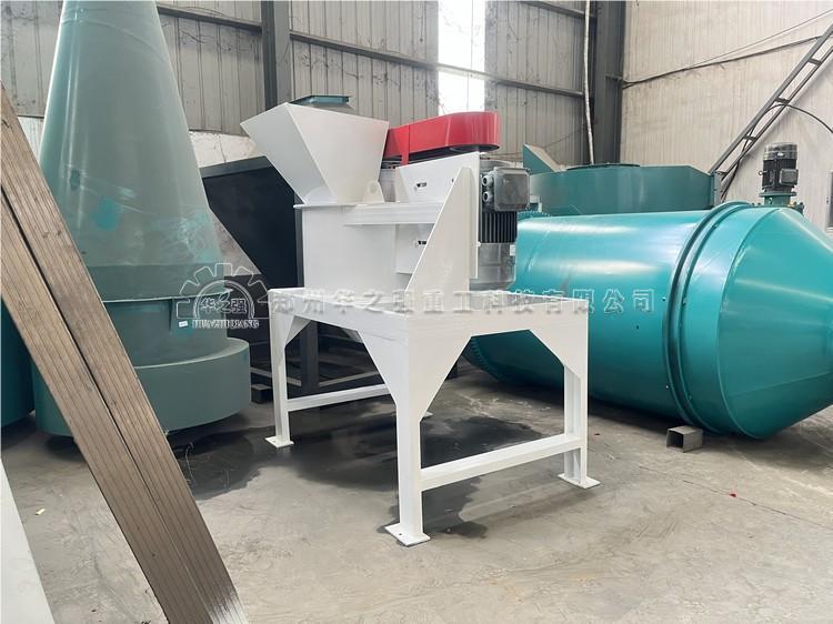 購買一臺立式粉碎機價格多少錢？